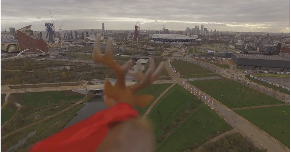 drones rendier brit kerstman navigatiefilmpje 2015