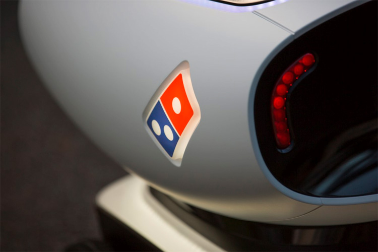 Domino's introduceert DRU: autonoom pizzabezorgvoertuig Domino's introduceert DRU: autonoom pizzabezorgvoertuig