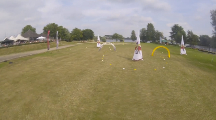 Riverside race beelden van FPV racer PufPuf Riverside race beelden van FPV racer PufPuf