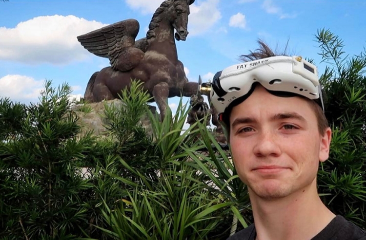 Johnny FPV - What's up guys Johnny FPV - What's up guys